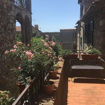Oca Giuliva Bed & Breakfast Casale di Pari